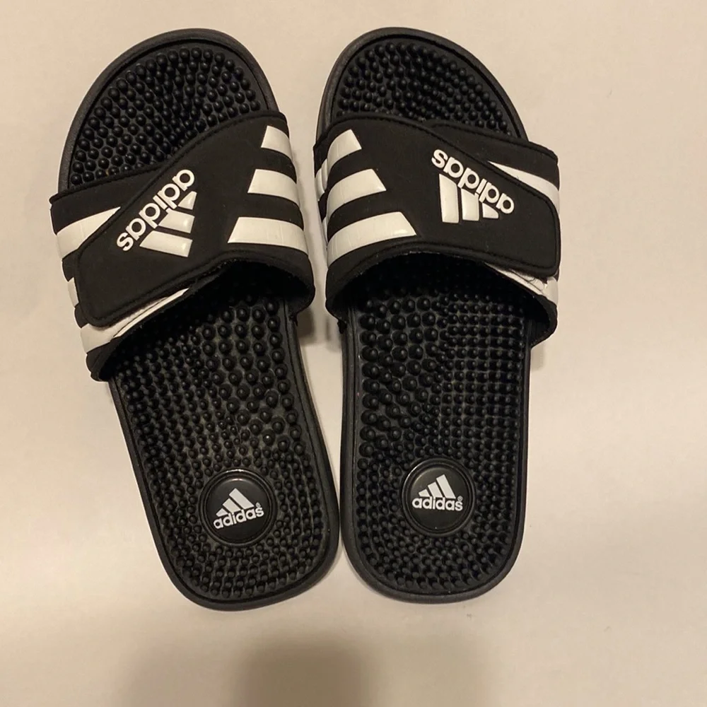 adidas kids slides shoes size 5 black & white color